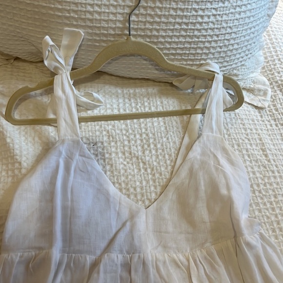 Dissh Ariana Linen White Dress - Picture 3 of 7